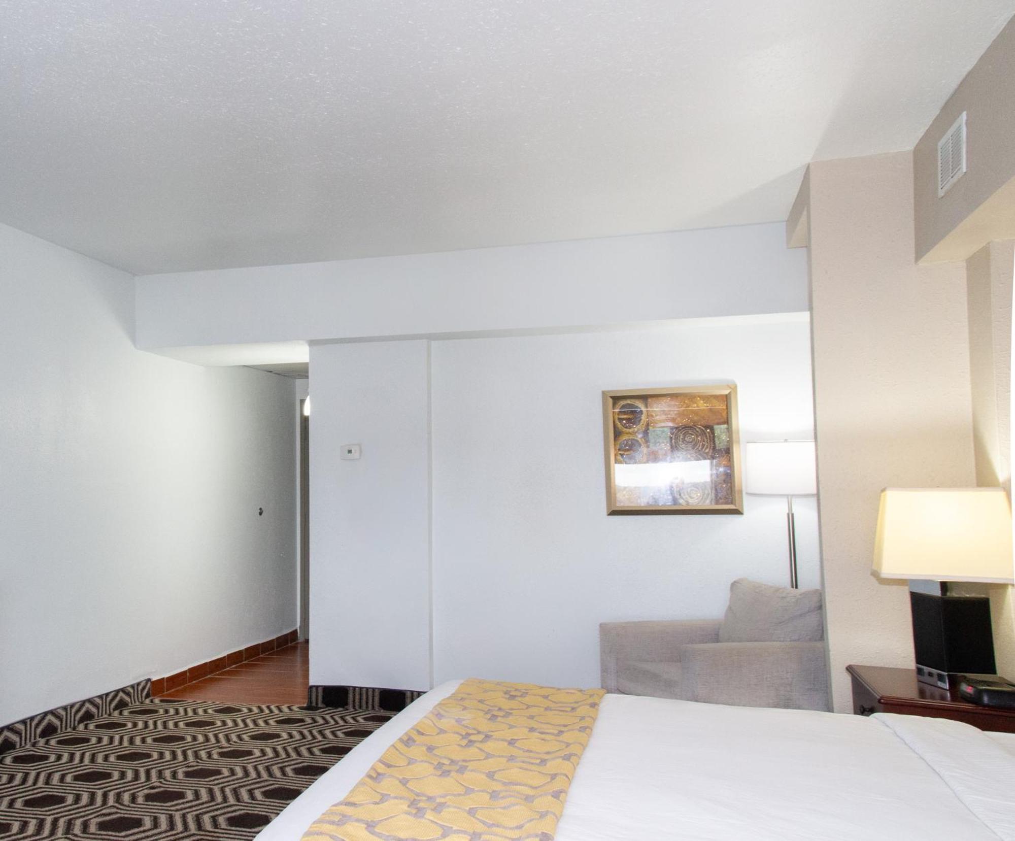 Baymont By Wyndham Delavan Near Lake Geneva Exterior foto