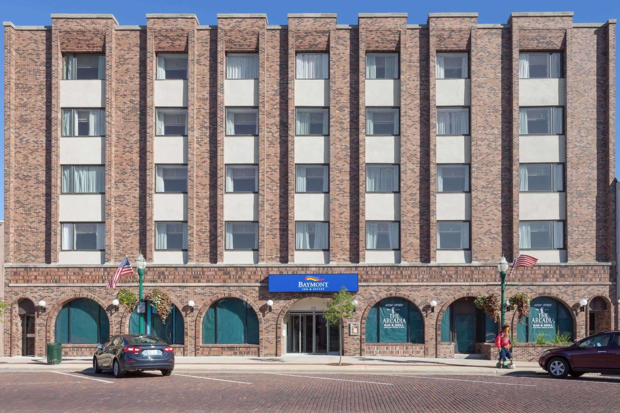 Baymont By Wyndham Delavan Near Lake Geneva Exterior foto
